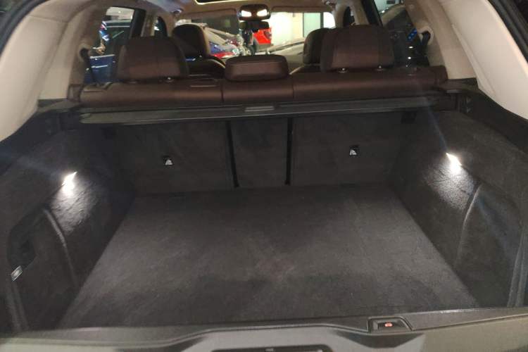 Used BMW X5 2023 xDrive 30Li Luxury M Sport Night Edition Package
