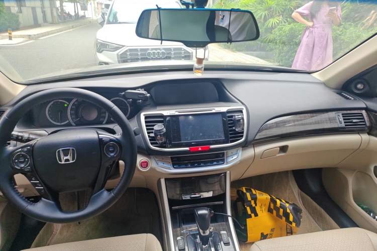 Used Honda Accord 2014 2.4L EX Luxury Edition Headliner