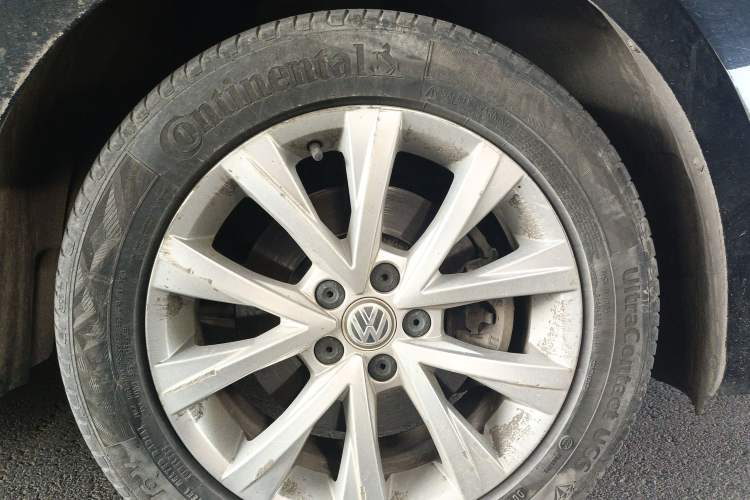 Used Volkswagen Lavida 2015 1.6L Automatic Comfort Edition