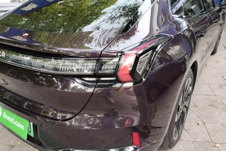 Used Zeekr 001 2022 Ultra-Long Range Dual-Motor ME Version Right Rear Taillight