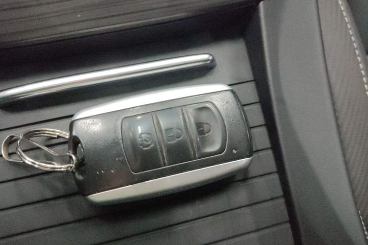 Used Geely Auto Emgrand X7 Sport 2020 1.8TD DCT Smart PRO Vehicle Key