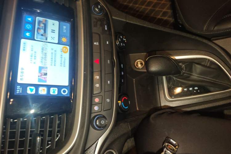 Used Buick GT 2021 Revised Version Flagship 1.5L Automatic Elite Edition Audio And AC Panel