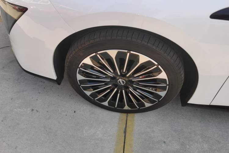 Used Nissan N7 2025 510 Pro