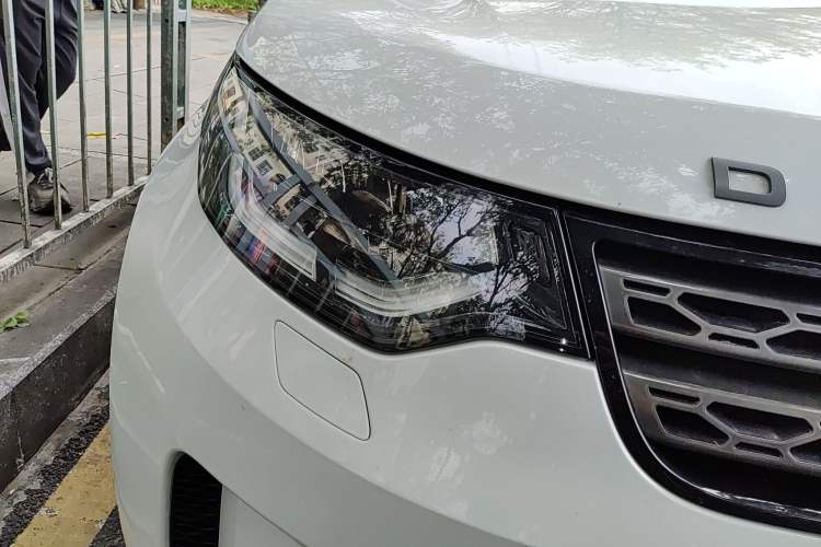 Used Land Rover Discovery 2019 3.0 SC V6 SE