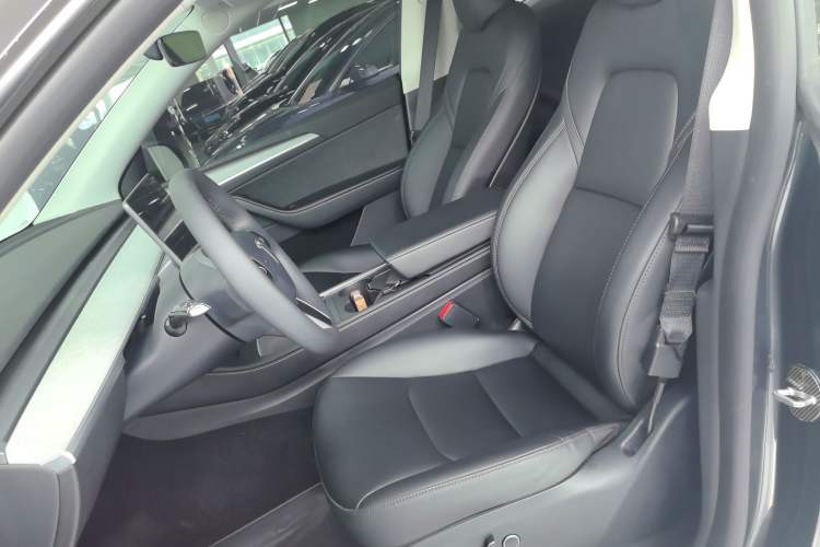 Used Tesla Model Y 2024 Rear-Wheel-Drive Version