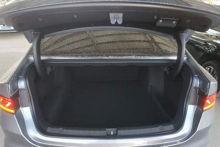 Used BYD Qin PLUS 2024 HONOR Edition DM-i 55KM Leading Model