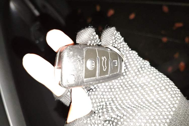 Used Audi Q3 2018 30th Anniversary Edition 30 TFSI Fashion Model Vehicle Key