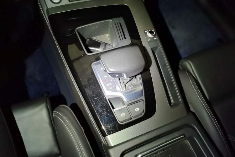 Used Audi Q5L 2023 40T Luxury Dynamic Model