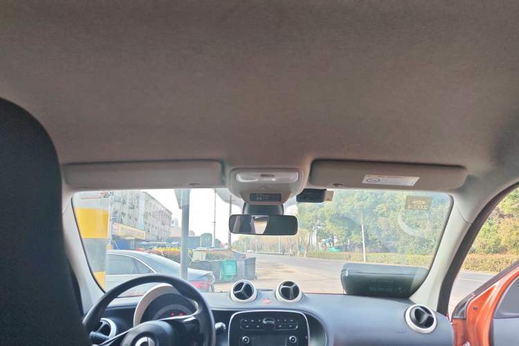 Used smart forfour 2018 1.0L 52 kW Dynamic Edition
