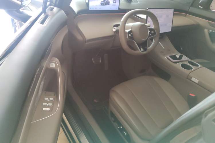 Used Hima Luxeed R7 2025 Range-Extended Version 251 km Max