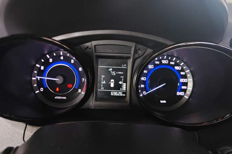 Used CHANGAN CS15 2016 1.5L Manual Luxury Edition
