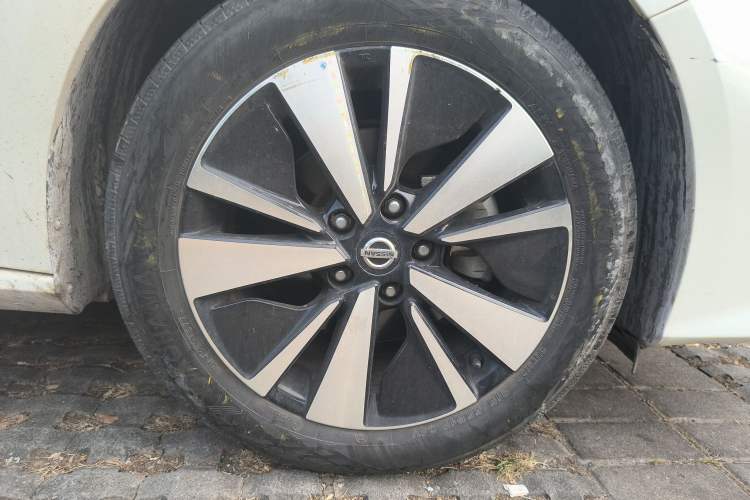 Used Nissan Teana 2021 2.0L XL Comfort Edition Right Front Wheel Hub