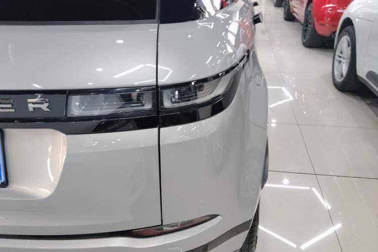 Used Land Rover Range Evoque 2023 Aurora L 249 PS Luxury Edition
