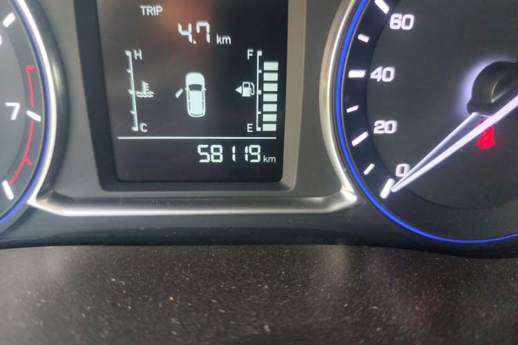 Used CHANGAN Lingxuan 2017 1.6L Manual Happiness Edition Odometer Close Up