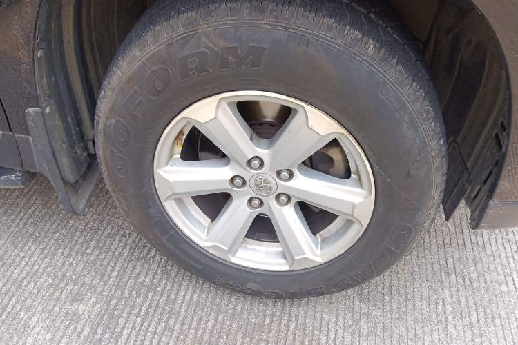 Used Toyota Highlander 2012 2.7L 2WD 5-Seater Elite Edition Right Front Wheel Hub