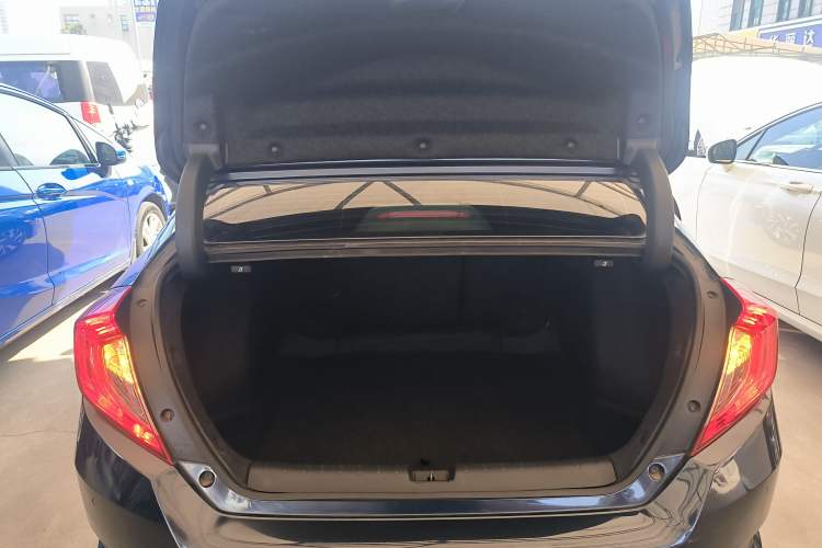 Used Honda Civic 2016 220TURBO CVT Luxury Edition