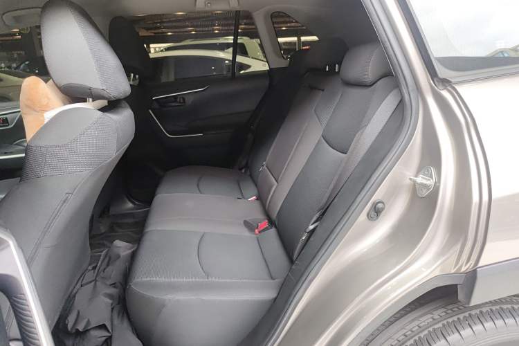 Used Toyota RAV4 2022 2.0L CVT Two-Wheel Drive Urban Edition