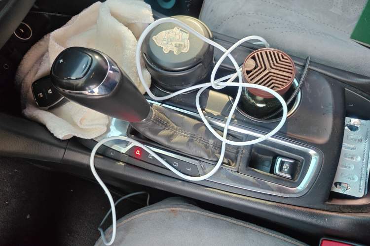 Used Chevrolet Equinox 2019 535T Automatic Chijie Edition China VI Gear Lever