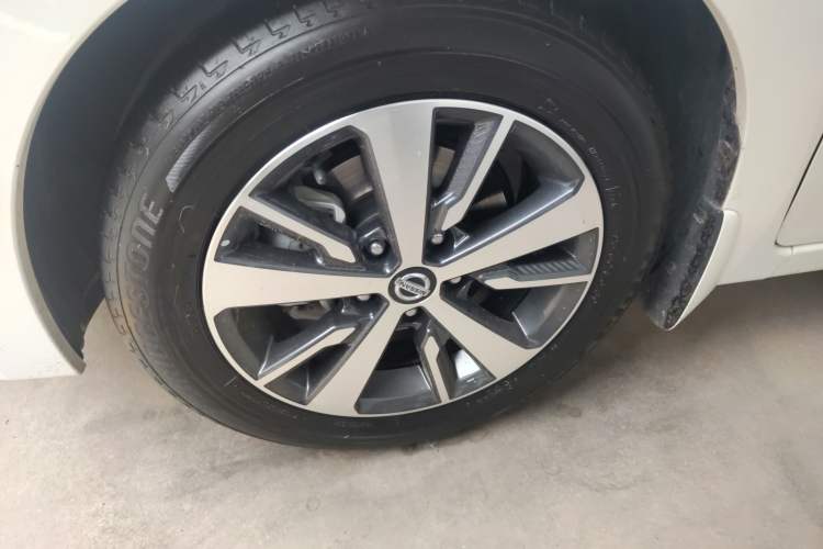 Used Nissan Lannia 2021 1.6L CVT Cool Edition Left Front Wheel Hub