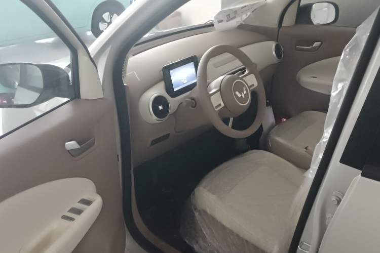 Used Wuling Hongguang MINIEV 2025 Four-Door Version Advanced Edition