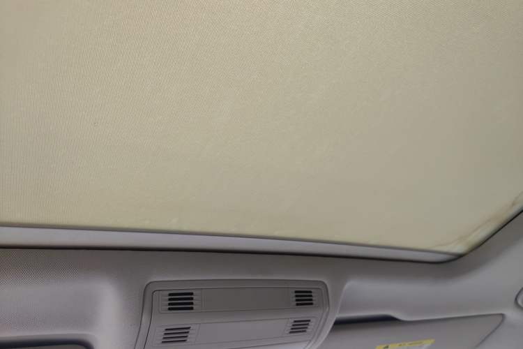 Used Volkswagen Tayron 2019 330TSI Two-Wheel Drive Luxury Model China VI Standard Headliner