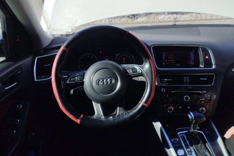 Used Audi Q5 2017 Plus 40 TFSI Technology Model