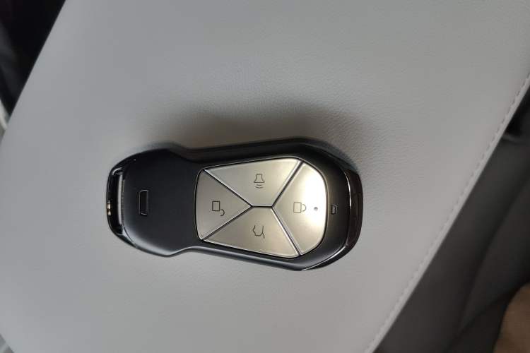 Used XPeng MONA M03 2024 620 with Ultra-Long Range Interior 1