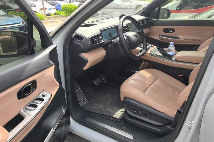 Used Nio ES8 2020 415 km Range 6-Seater Version Driver Seat