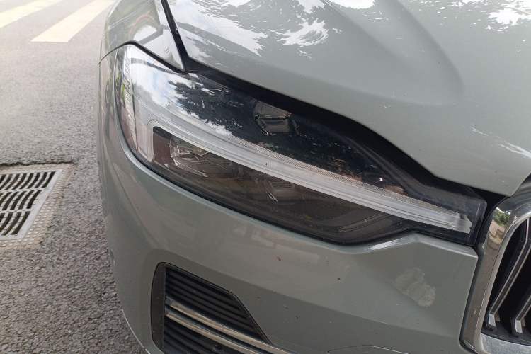 Used Volvo XC60 New Energy 2024 T8 Plug-in Hybrid Long-Range All-Wheel Drive Smart Luxury Edition
