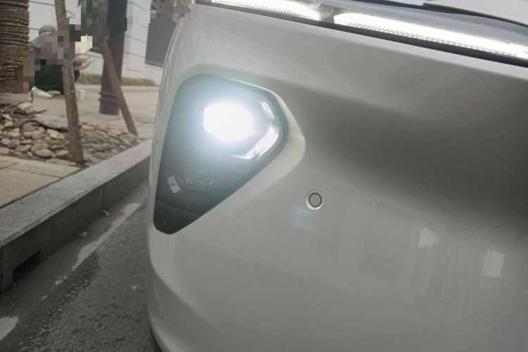 Used Nio ET7 2022 100kWh First Edition Right Front Headlight