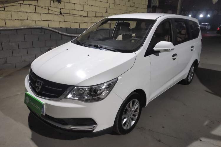 Used Baojun 730 2016 Revised 1.5L Manual Standard Version 7 Seats China V Emission Standard