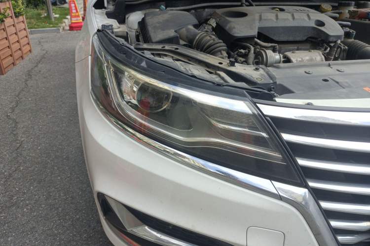 Used Roewe i6 New Energy 2017 45T Hybrid Connect & Smart Enjoyment Edition
