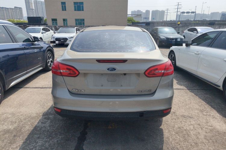 Used Ford Focus 2015 Sedan 1.6L Automatic Comfort Model
