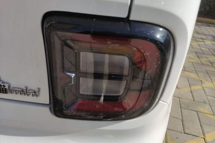 Used Geely Galaxy Panda 2024 Panda Mini 200km Endurance Bear
