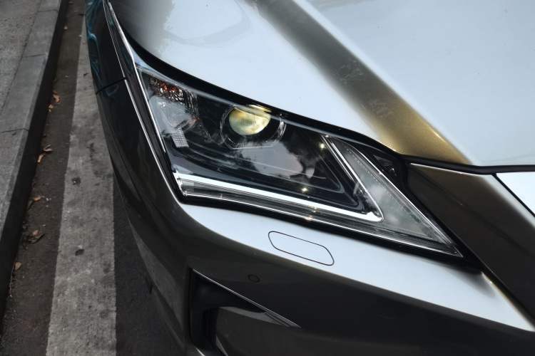 Used Lexus RX 2016 300 Two-Wheel Drive Elite Version China V Standard