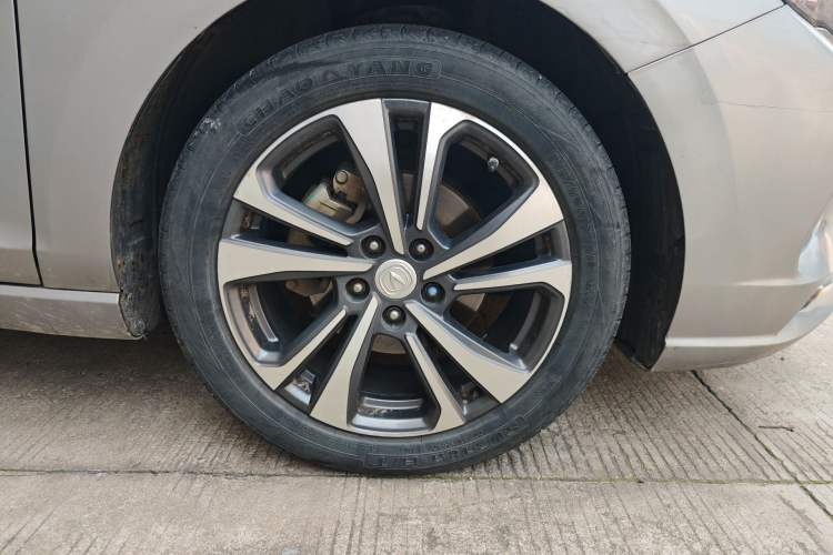 Used CHANGAN Eado 2020 PLUS Blue Whale NE 1.4T GDI DCT Flagship Model Right Front Wheel Hub