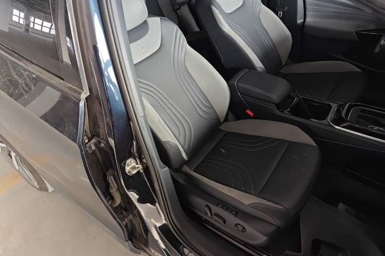 Used Volkswagen ID.4 CROZZ 2022 Long-Range Lite PRO Edition