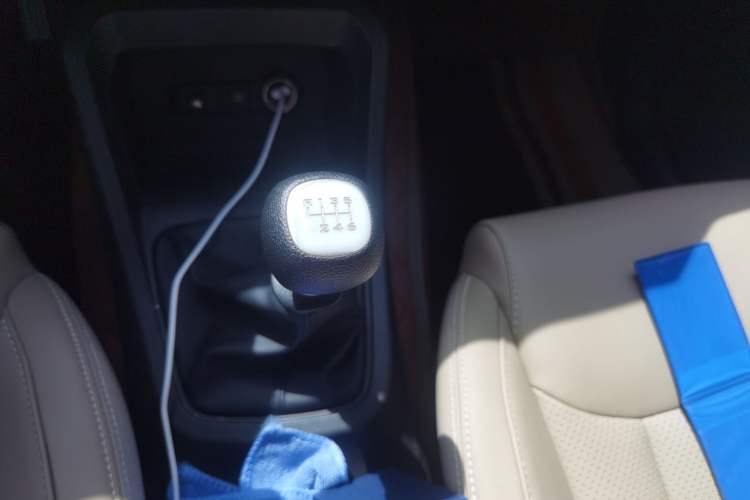 Used Wuling Hongguang 2021 1.5L Facelifted S Comfort Version with Electric Power Steering LAR Gear Lever