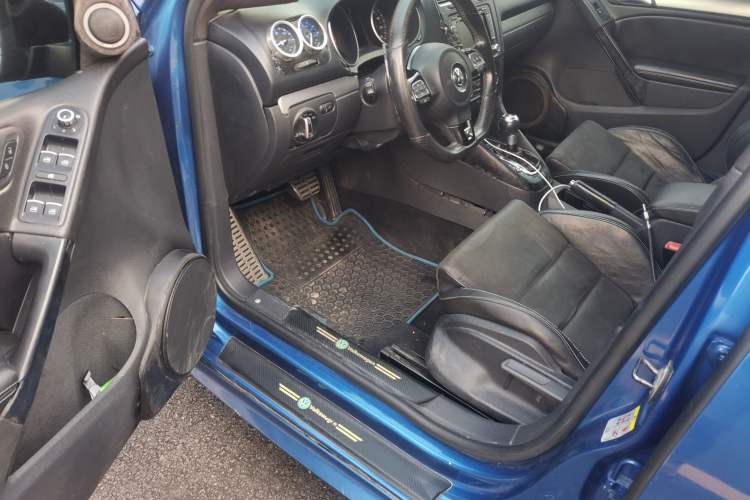 Used Volkswagen Golf 2011 2.0 TSI R
