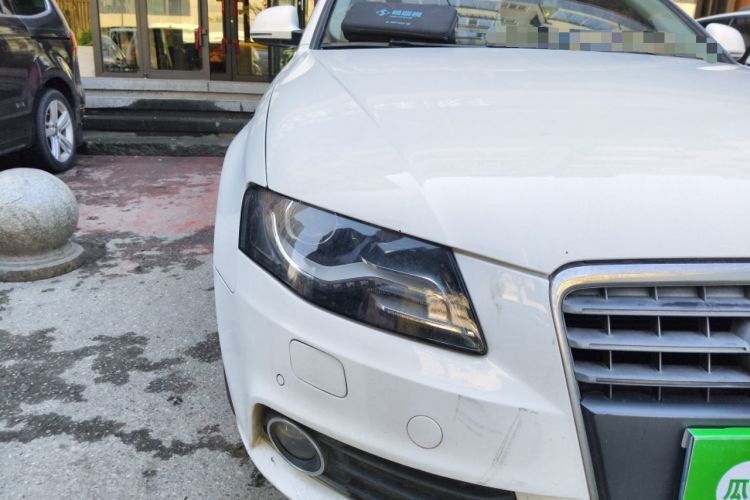 Used Audi A4L 2011 2.0 TFSI Comfort Model
