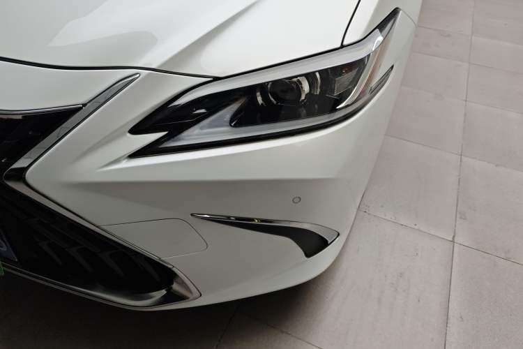 Used Lexus ES 2022 200 Excellence Edition