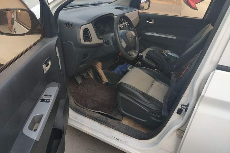 Used CHANGAN OSHAN Olisway 2015 1.2L Manual Enjoyment Model Driver Seat