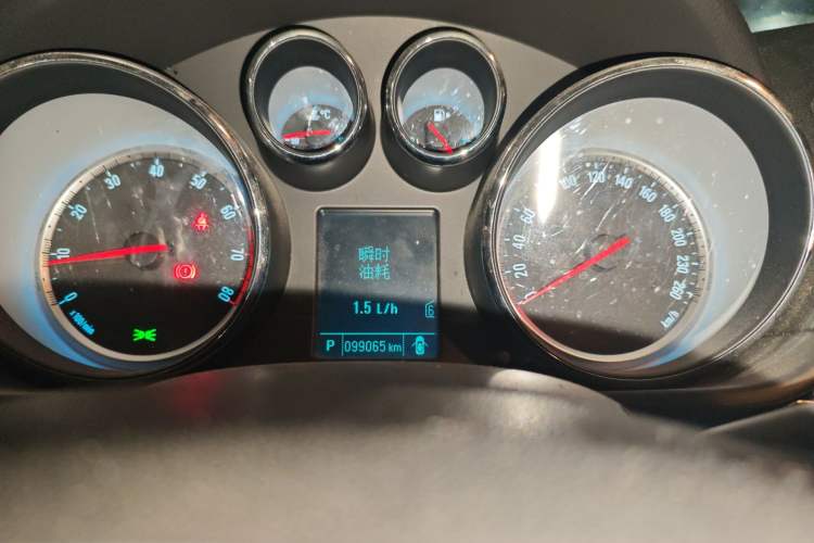 Used Buick Regal 2015 1.6T Fashion Tech Model
