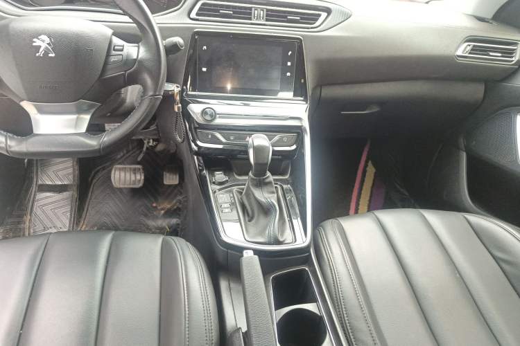 Used Peugeot 308 2018 1.6L Automatic Luxury Edition
