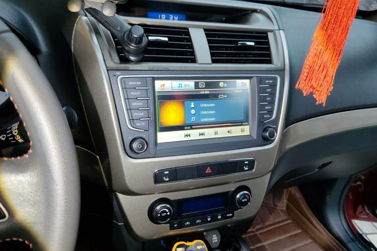 Used Geely Auto GX7 2014 2.0L Automatic Prestige Edition
