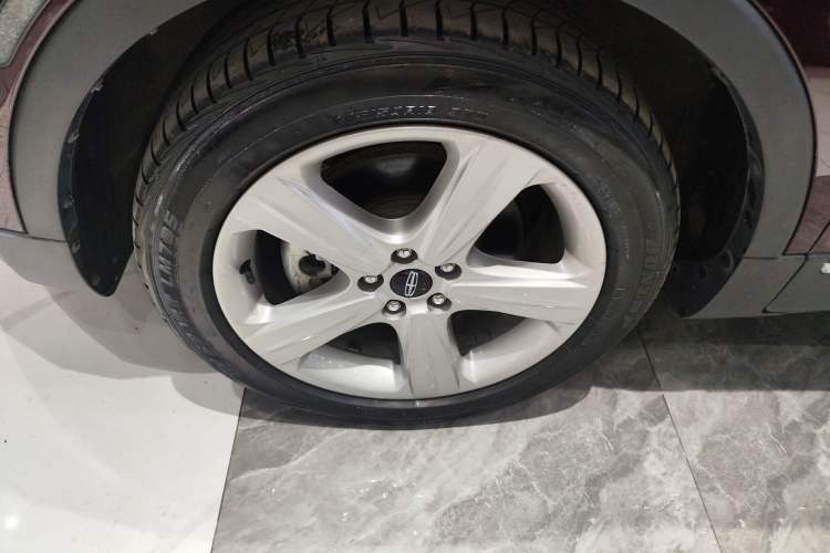 Used Lincoln MKC 2017 2.0T Two-Wheel Drive Deluxe Edition