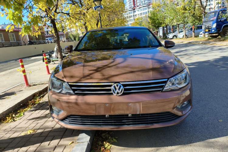 Used Volkswagen Lamando 2017 230TSI DSG Fashion Edition
