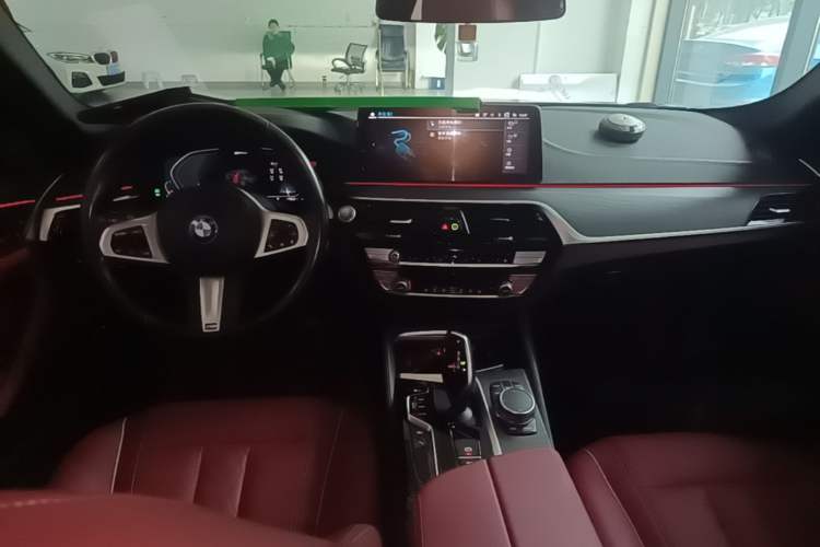 Used BMW 5 Series New Energy 2022 Second Facelift 535Le M Sport Package Center Console