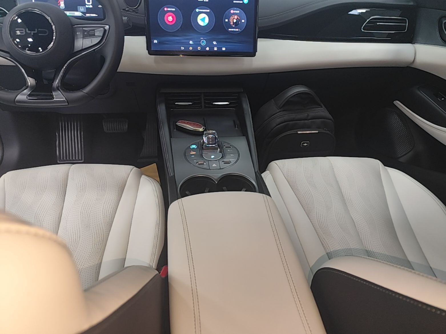 BYD Seal 06 New Energy 2024 DM-i 120KM Luxury Model — снимка 16