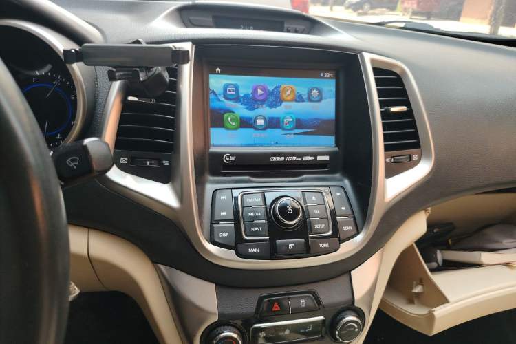 Used CHANGAN Eado 2014 1.6L Manual Luxury Model Audio And AC Panel